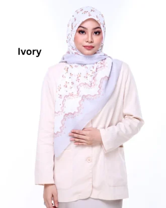 Tudung Bawal in Ivory