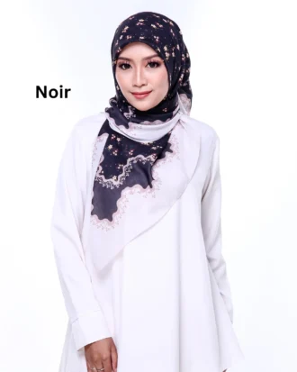 Tudung Bawal in Noir